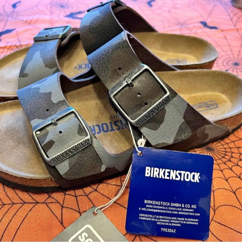 Brand new Camo Birkenstocks Narrow Size 37